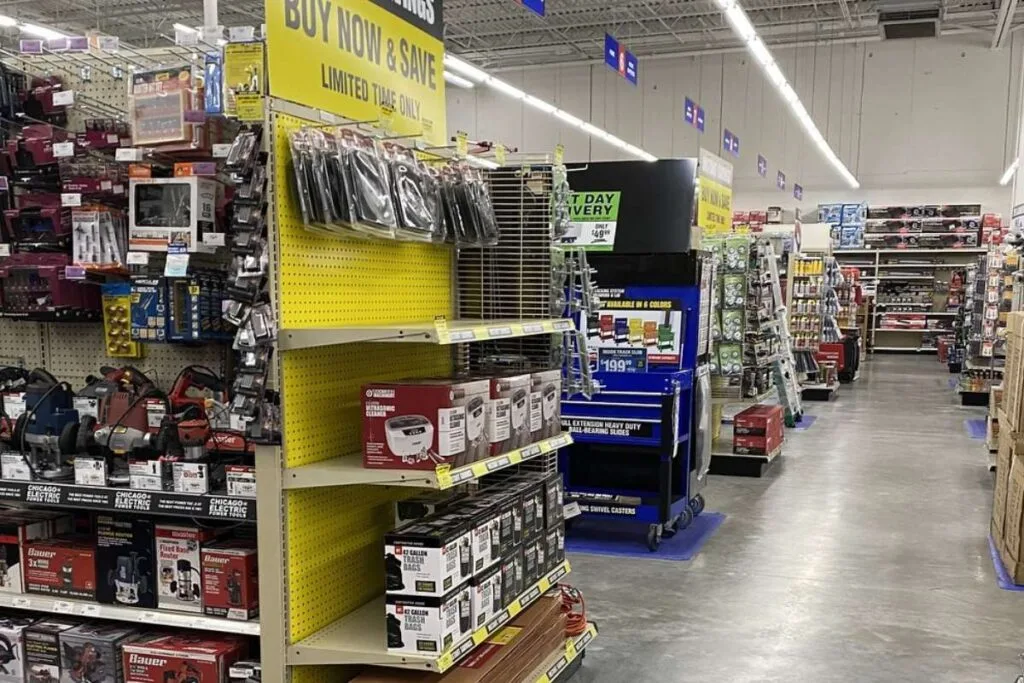 Inside picture of the Harbor Freight Miami store.